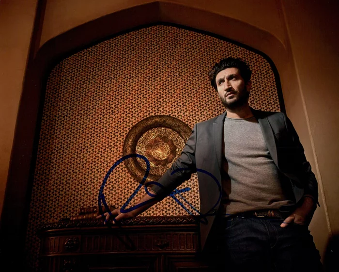 Fares Fares autograph