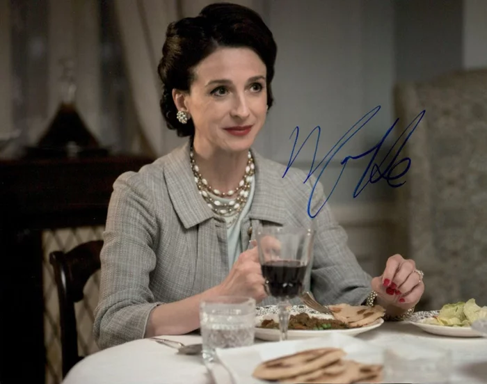 Marin Hinkle autograph