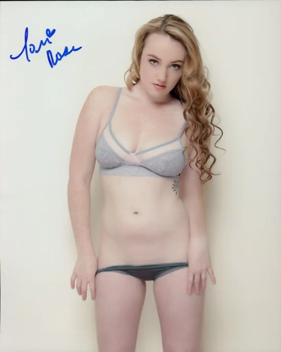 Tori Rose autograph