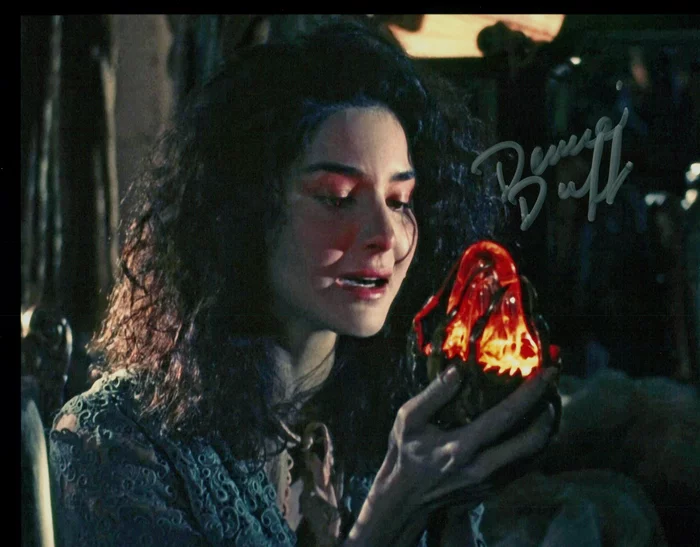 Denice Duff autograph