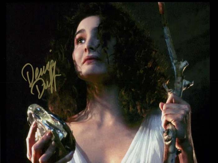 Denice Duff autograph
