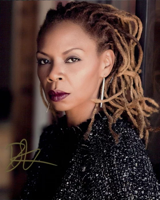 Simbi Kali autograph