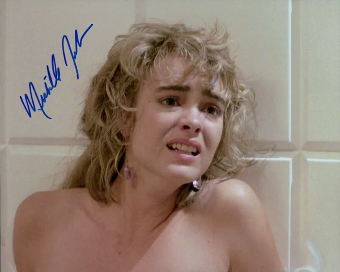 Michelle Johnson autograph
