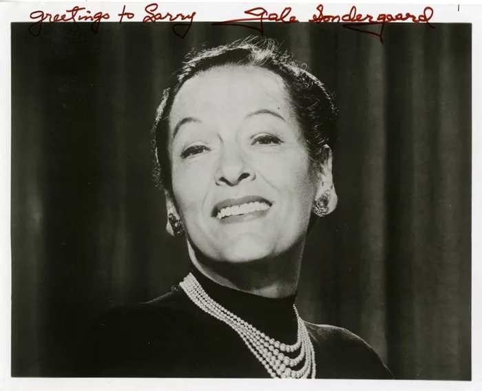 Gale Sondergaard autograph