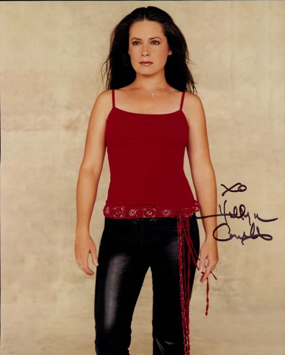 Holly Marie Combs autograph