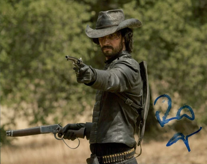 Rodrigo Santoro autograph