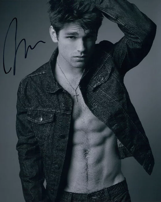 Justin Gaston autograph