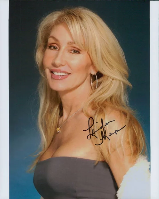 Linda Thompson autograph