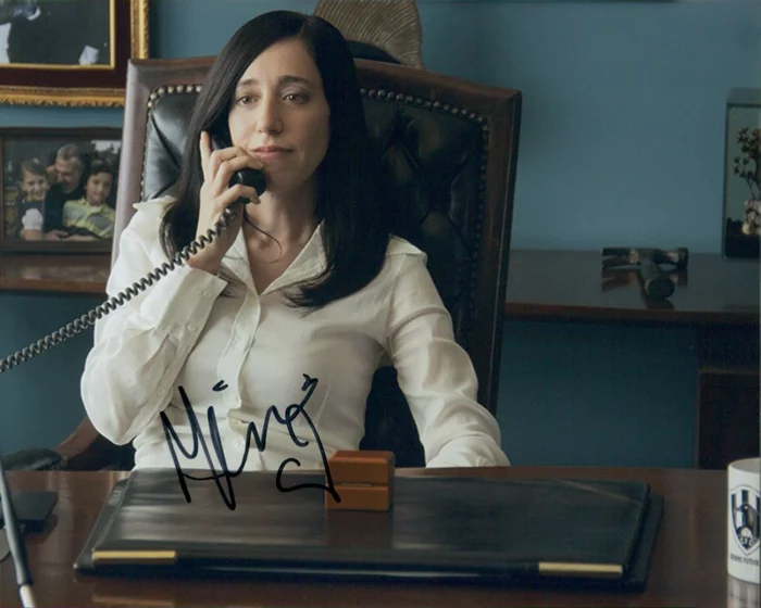 Mariana Trevino autograph