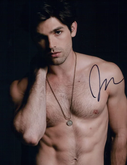 Justin Gaston autograph