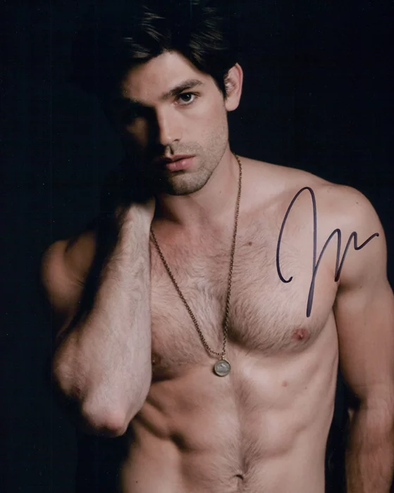 Justin Gaston autograph