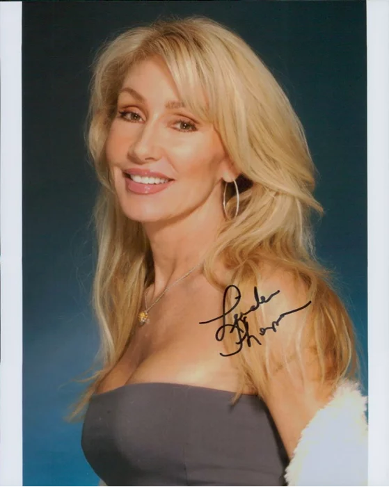 Linda Thompson autograph
