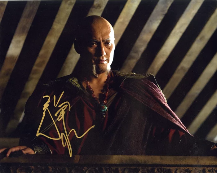 Ken Watanabe autograph