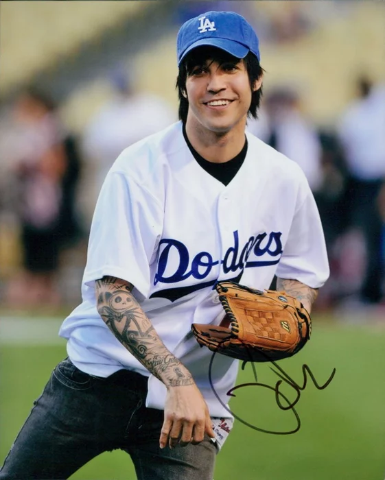Pete Wentz autograph