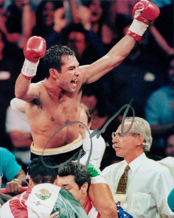 Oscar De La Hoya autograph