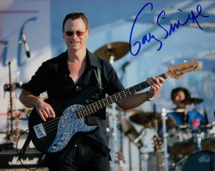 Gary Sinise autograph