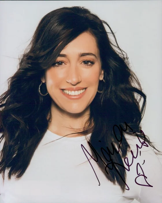 Mariana Trevino autograph