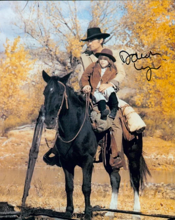 Dawn Lyn autograph