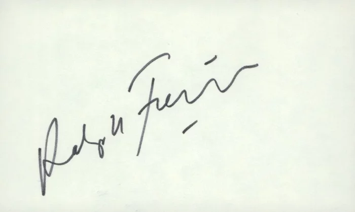 Ralph Fiennes autograph