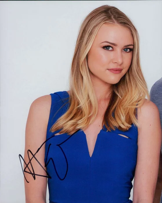 Hayley Erin autograph
