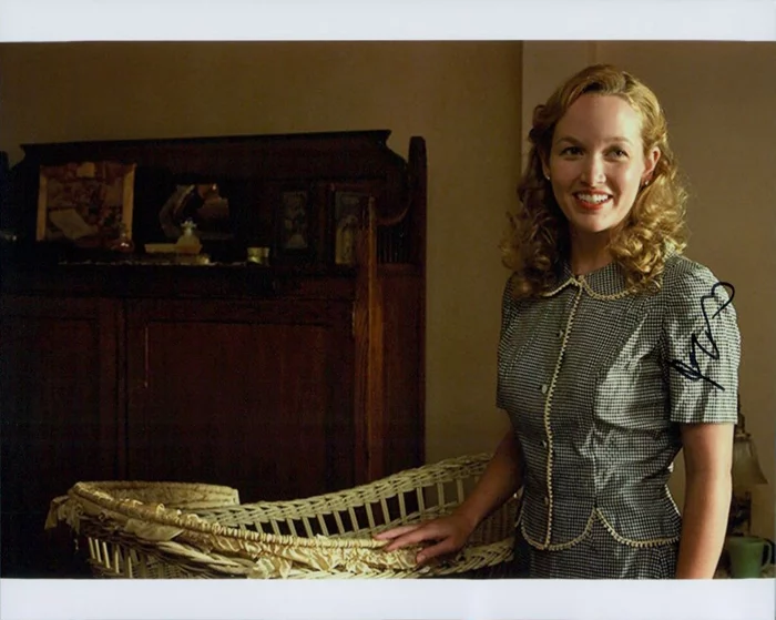 Kelley Jakle autograph