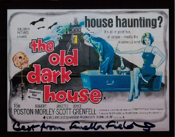 Fenella Fielding autograph