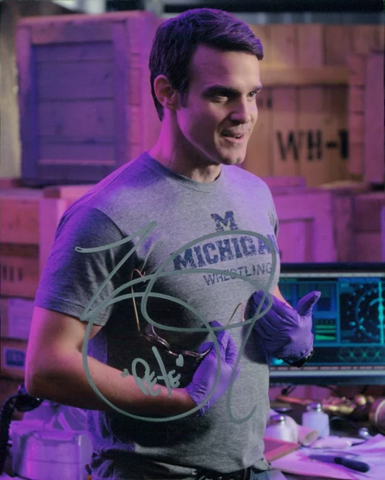 Eddie McClintock autograph