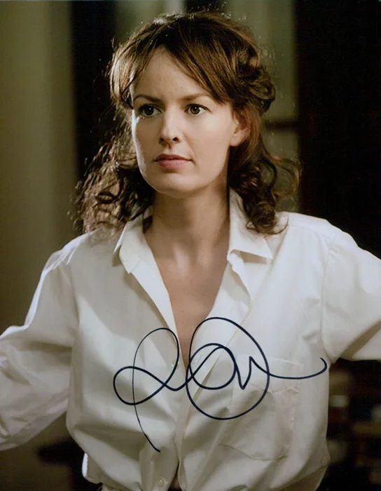 Rosemarie DeWitt autograph