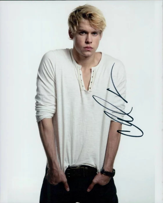 Chord Overstreet autograph