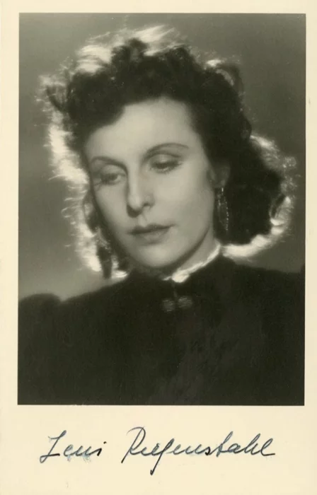 Leni Riefenstahl autograph