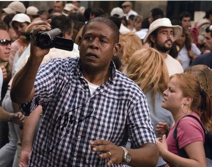 Forest Whitaker autograph