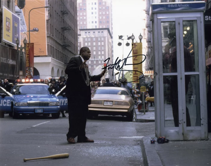 Forest Whitaker autograph