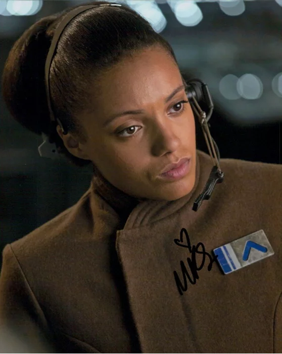 Maisie Sellers-Richardson autograph