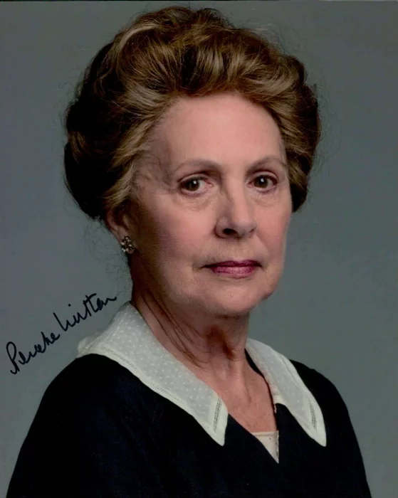 Penelope Wilton autograph
