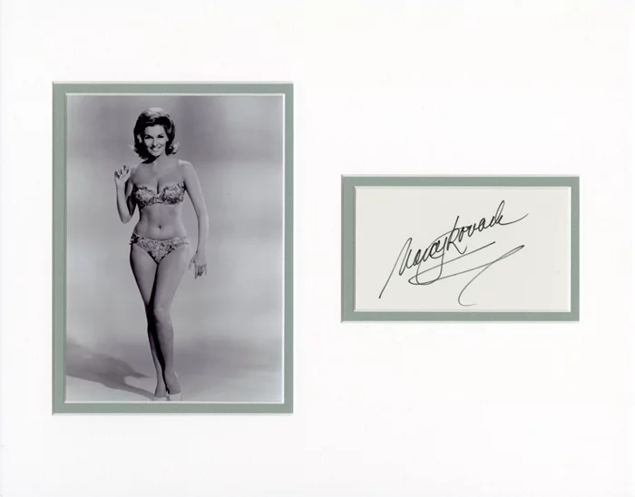 Nancy Kovack autograph