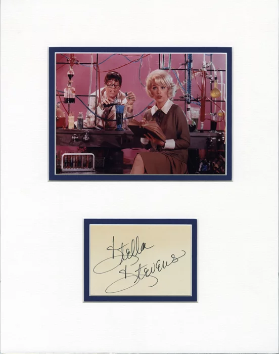 Stella Stevens autograph
