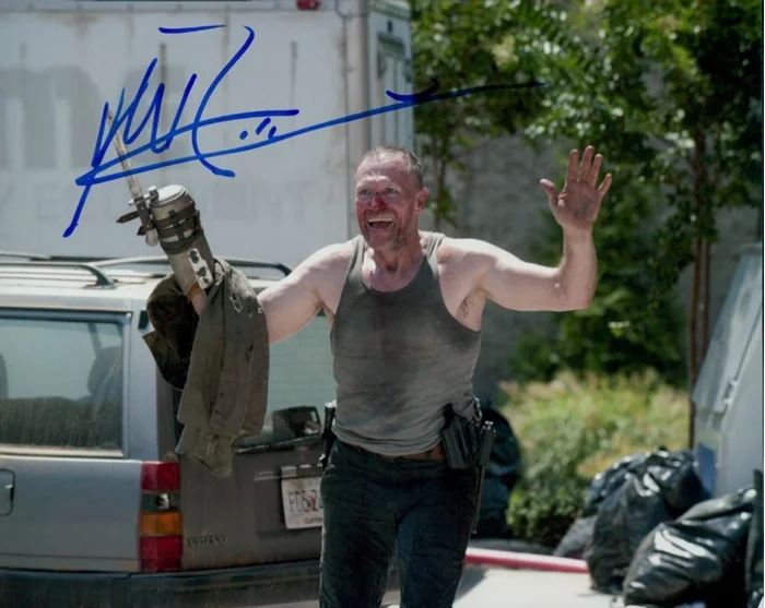 Michael Rooker autograph