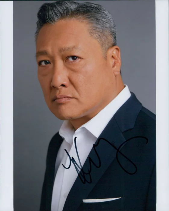 Kelvin Han Yee autograph