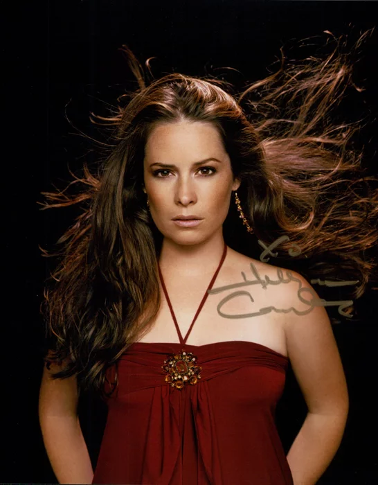 Holly Marie Combs autograph