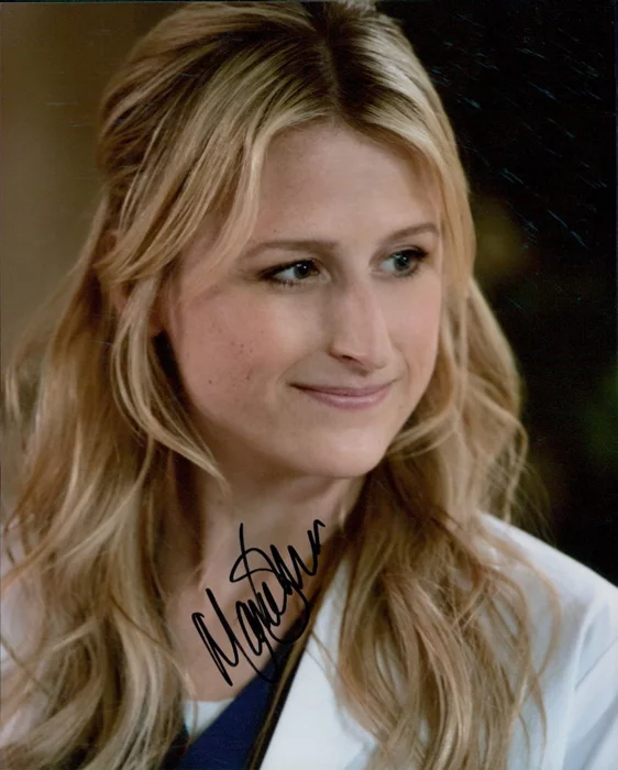 Mamie Gummer autograph