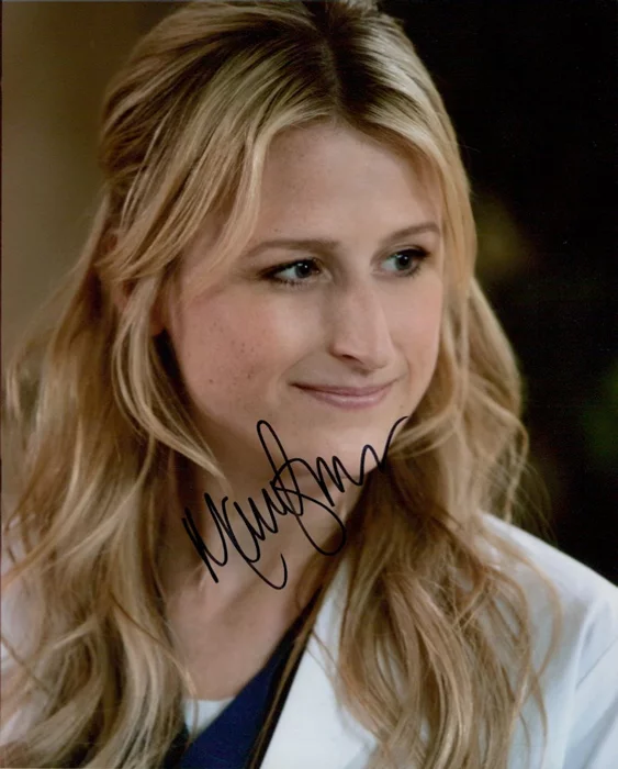 Mamie Gummer autograph