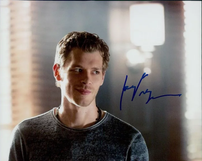 Joseph  Morgan autograph