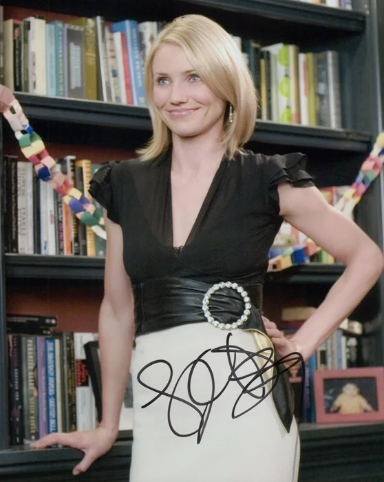 Cameron Diaz autograph
