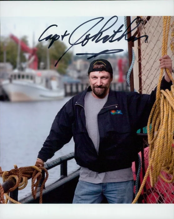 Jonathan  Hillstrand autograph