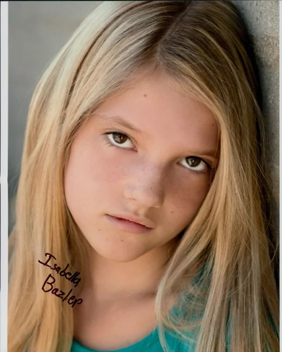 Isabella Bazler autograph
