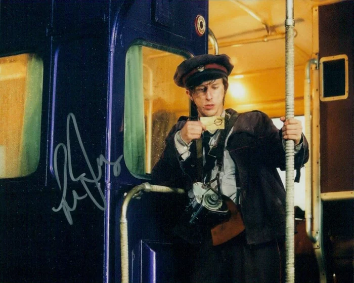 Lee Ingleby autograph