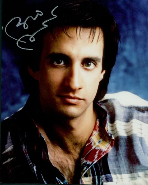 Bronson Pinchot autograph
