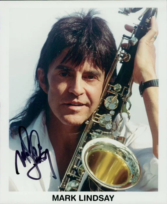 Mark Lindsay autograph