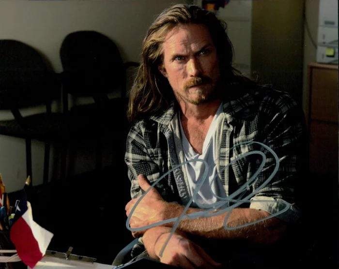 Jason Lewis autograph