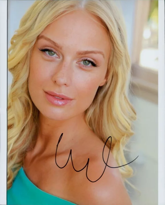 CariDee English autograph